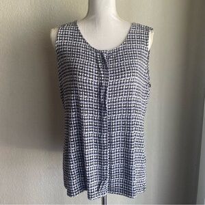 Women's Black and White Houndstooth Sleeveless Top